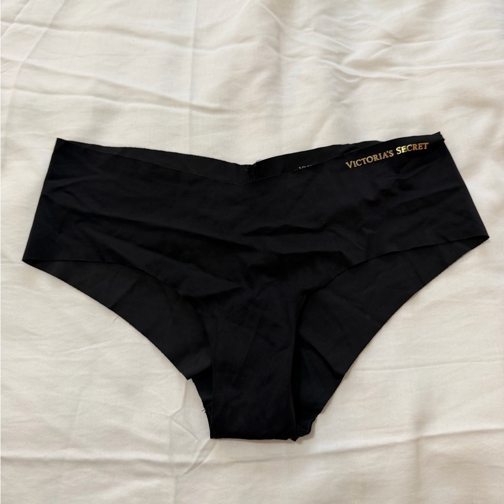 💜3/$15 Victoria's Secret Black Women's panties
